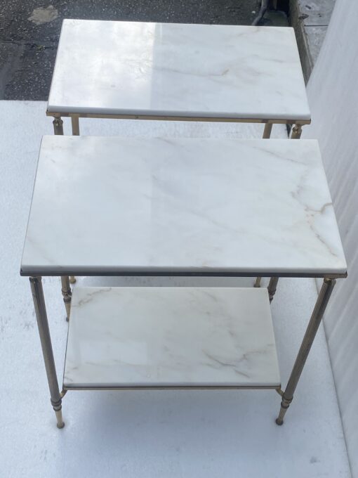 1970′ Pair of 2-Tier Brass End Tables Maison Baguès White Marble Top 49.5 X 30 X H 57 cm - Image 2