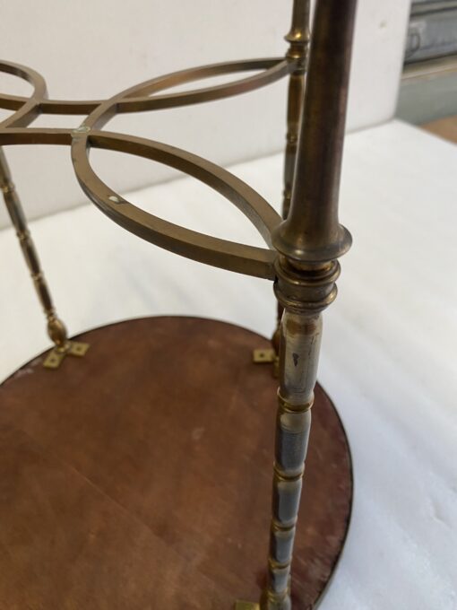 1950/70′ Round Bronze Coffee Table Bamboo Décor, Red Chinese Lacquer Top Maison Baguès Style Ø 40 H 461950/70′ Round Bronze Coffee Table Bamboo Décor, Red Chinese Lacquer Top Maison Baguès Style Ø 40 H 46 - Image 2