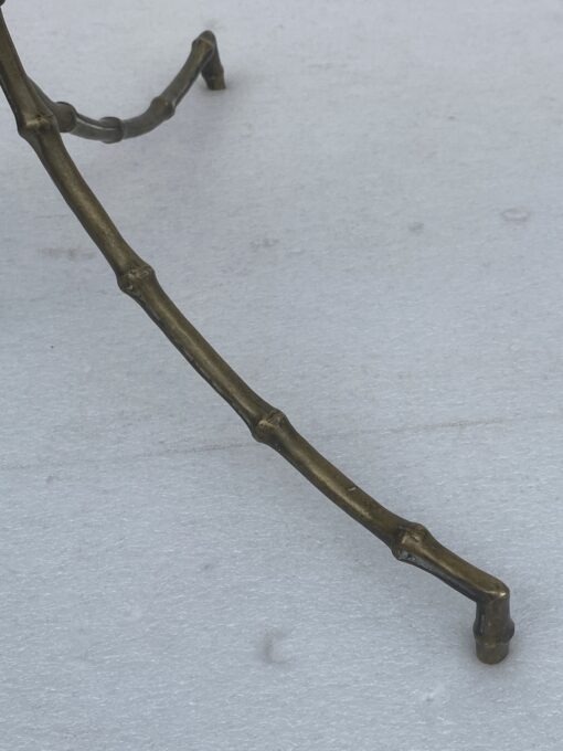 1970′ Pair of Maison Baguès Bamboo Decor Guéridon Tables in Bronze with Glass Top Ø 60 H 45 cm - Image 6