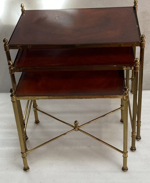 1970 ‘Serie 3 Nesting Tables Maison Baguès In Gilt Bronze, 3 Amber Bakelite Trays - Image 3