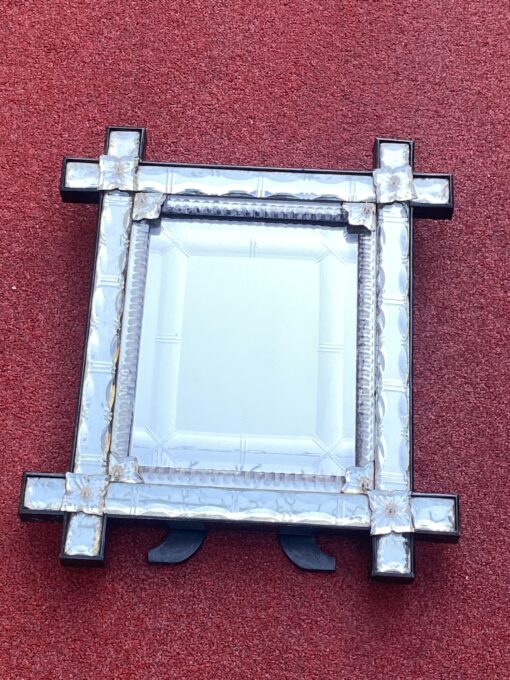 1900′ Miroir Venise à Poser Style Napoléon 3  Décor Bambou Au Centre H 43,5 x L 36,5 cm – Image 9