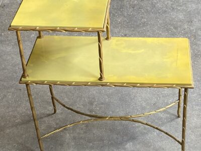 1970′ Bout de canapé  à Étage En Bronze Doré Décor Palmier Maison Charles 62 X 32 cm