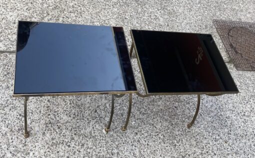 1950/70′ Paire de Bouts de Canapés Bronze, Plateaux Verres Noircis Style Maison Ramsay 33,5X43,5X H 41 cm – Image 9