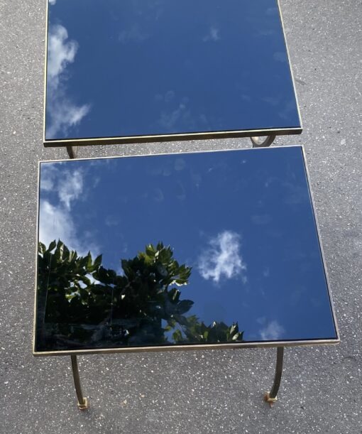 1950/70′ Paire de Bouts de Canapés Bronze, Plateaux Verres Noircis Style Maison Ramsay 33,5X43,5X H 41 cm – Image 7