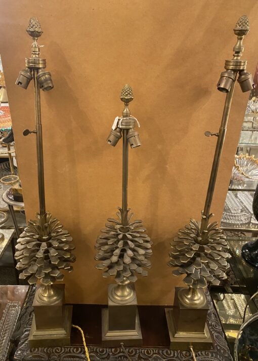 1950/70 Série de 3 Lampes en Bronze Décor Pomme de Pin Signée Charles – Image 5