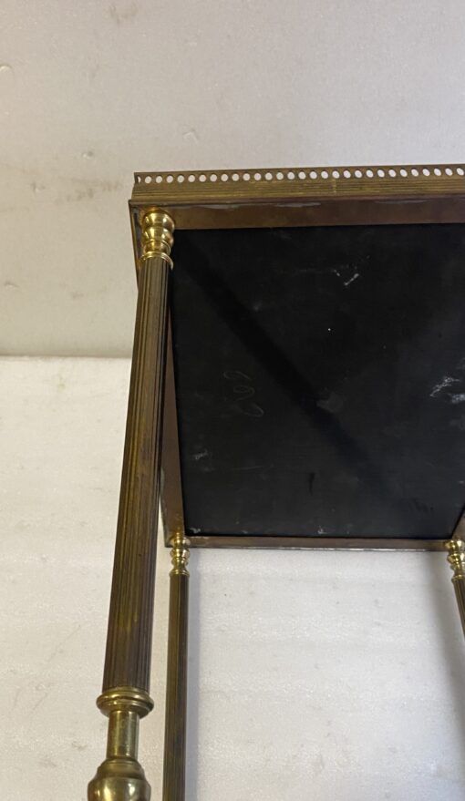 1970′ Paire de Bouts de Canapé En Bronze Rectangulaires Maison Jansen Plateaux Laques De Chine Avec Galeries Ajourées 47 X 33 cm – Image 22
