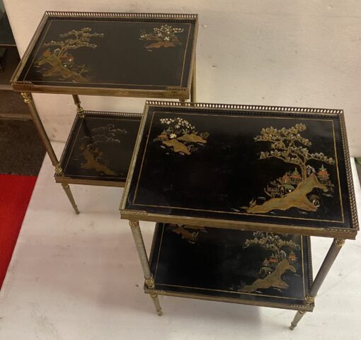 1970′ Paire de Bouts de Canapé En Bronze Rectangulaires Maison Jansen Plateaux Laques De Chine Avec Galeries Ajourées 47 X 33 cm – Image 5