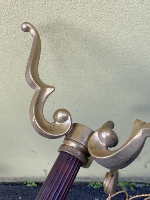 1970′ Lampadaire Neoclassique En Bronze Et Bakélite Maison Jansen  H 170 cm – Image 3