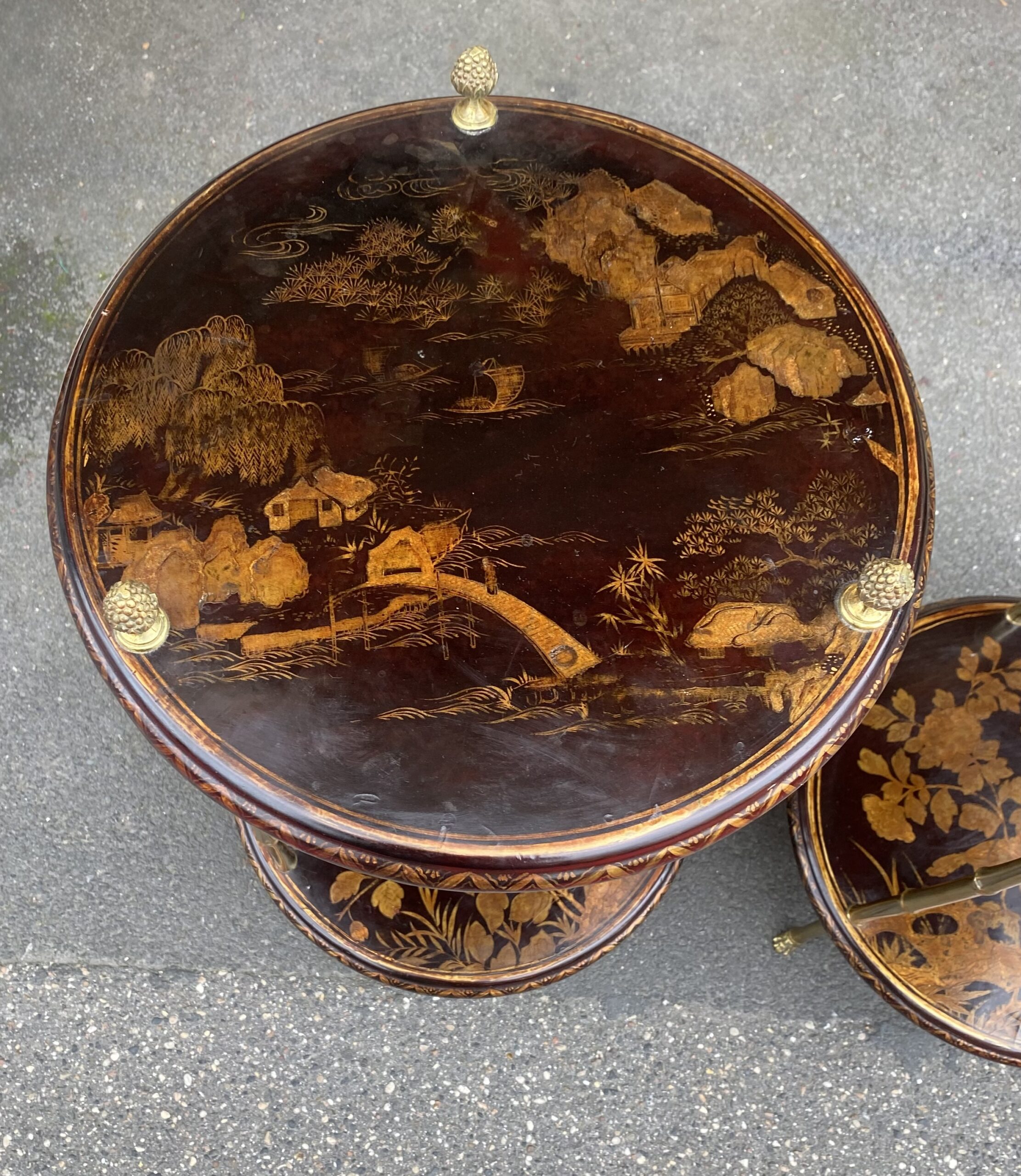 1950/70′ Pair of Maison Baguès Pedestal Tables Bamboo Decor in Gilt Bronze with Chinese Lacquer Trays Diameter 40 Cm H 70 Cm - Image 21