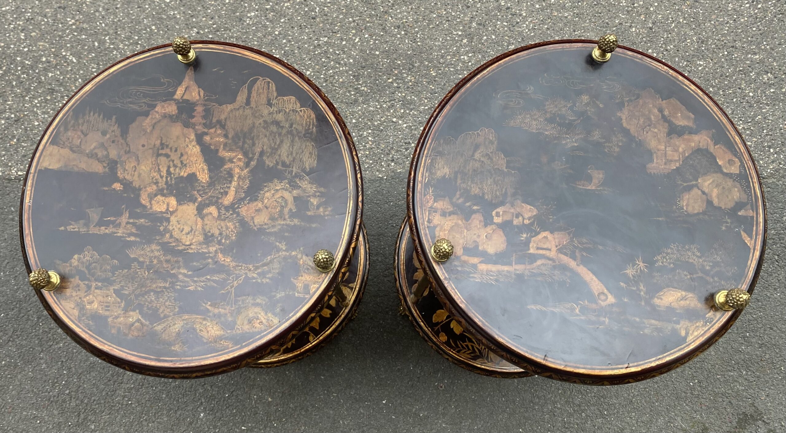1950/70′ Pair of Maison Baguès Pedestal Tables Bamboo Decor in Gilt Bronze with Chinese Lacquer Trays Diameter 40 Cm H 70 Cm - Image 15