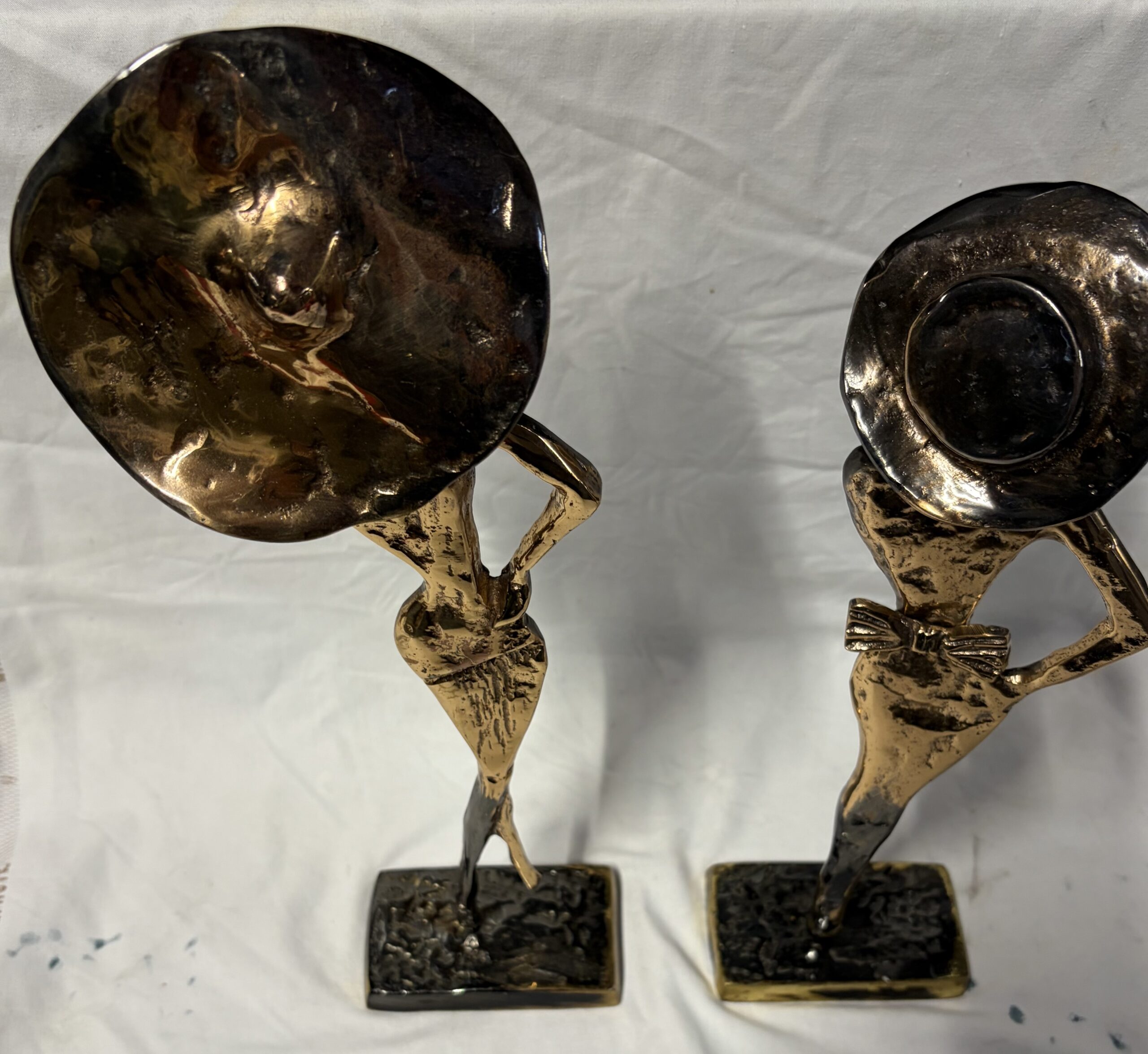 1970/80 ‘The Two Elegant Women with Hats’ Bronze Sculptures, Signed LOHE - Image 9