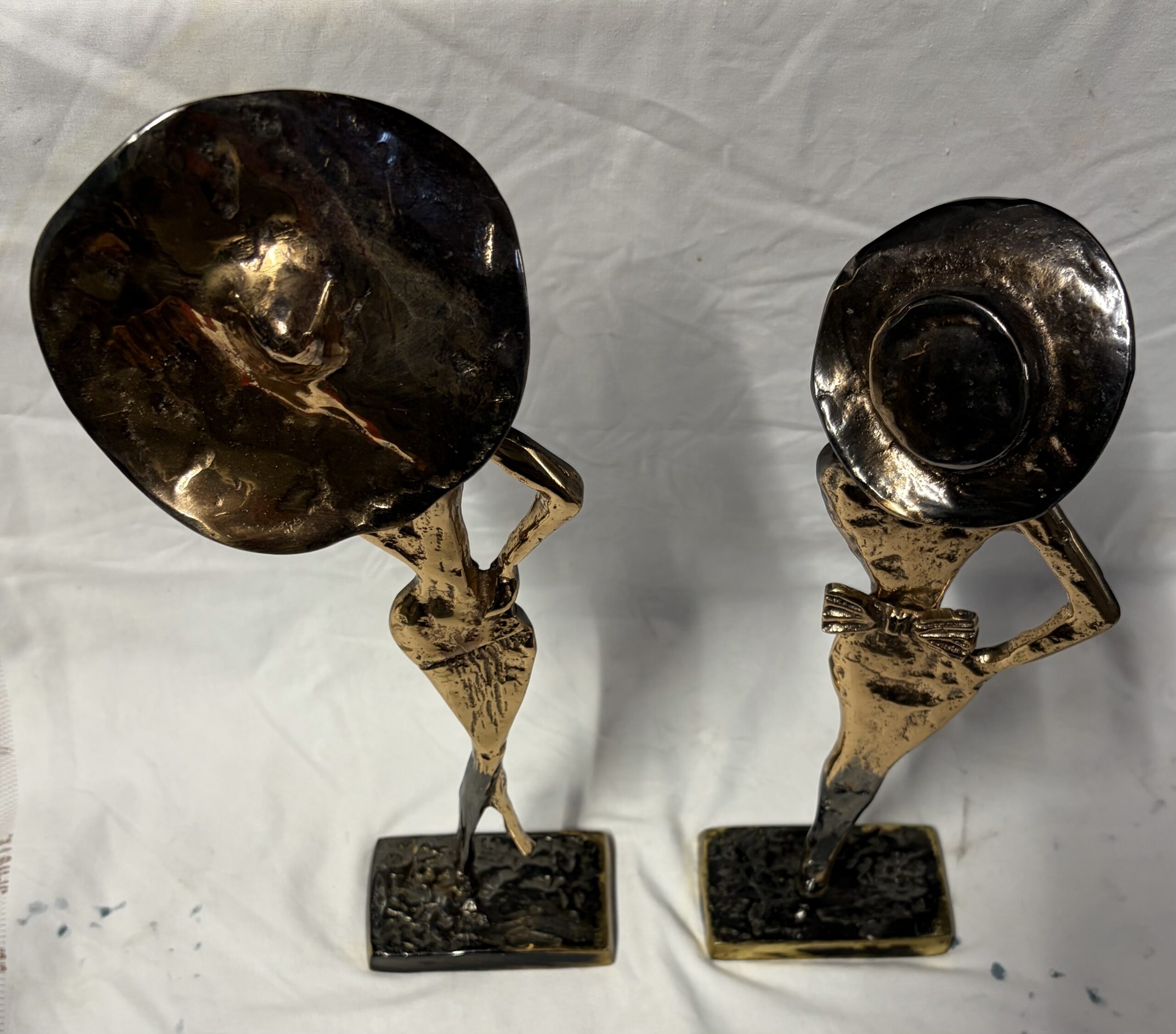 1970/80 ‘The Two Elegant Women with Hats’ Bronze Sculptures, Signed LOHE - Image 8