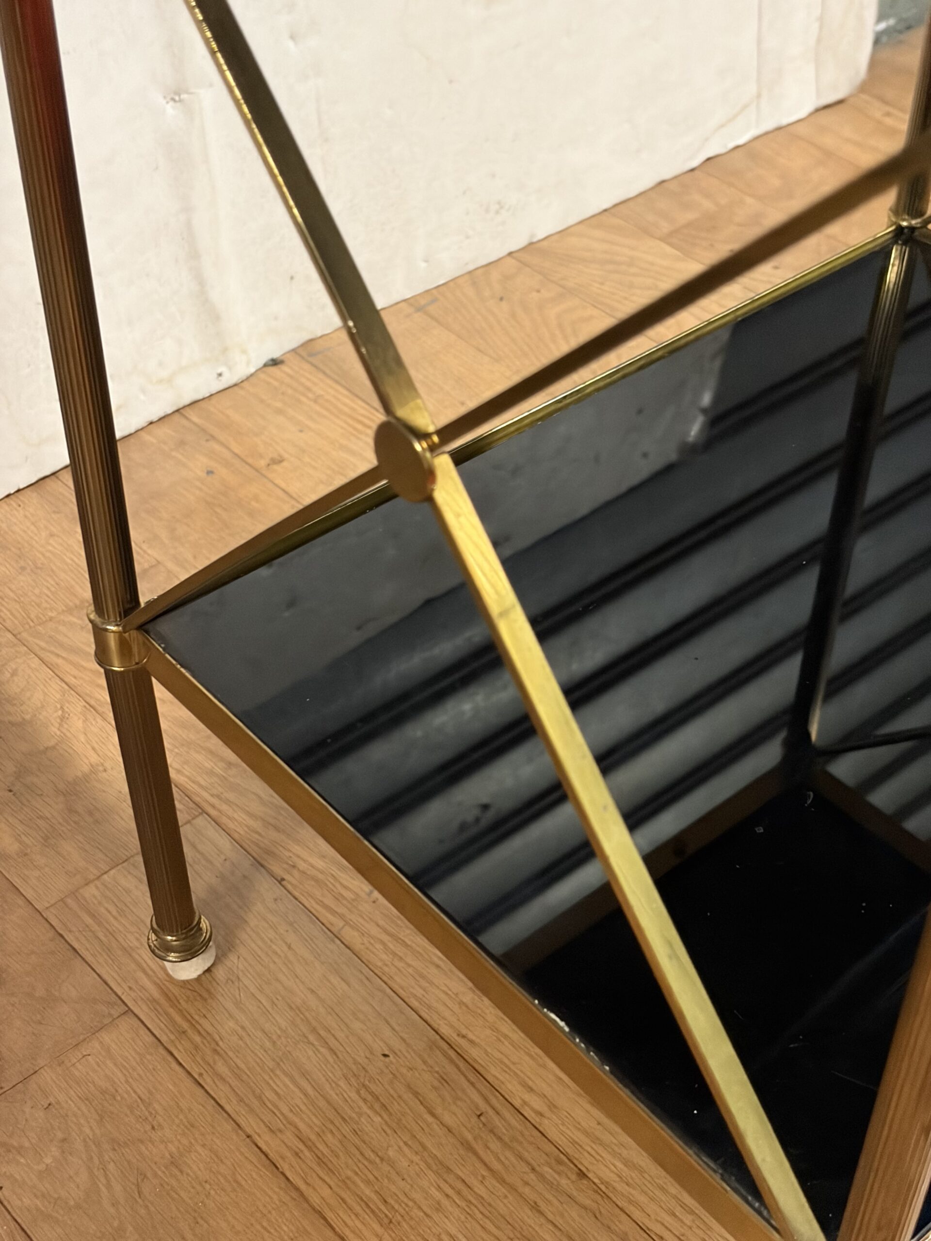 1970′ Bout de Canapé en Bronze à 3 Niveaux Opaline Maison Baguès à Croisillons 32X40XH63. – Image 7