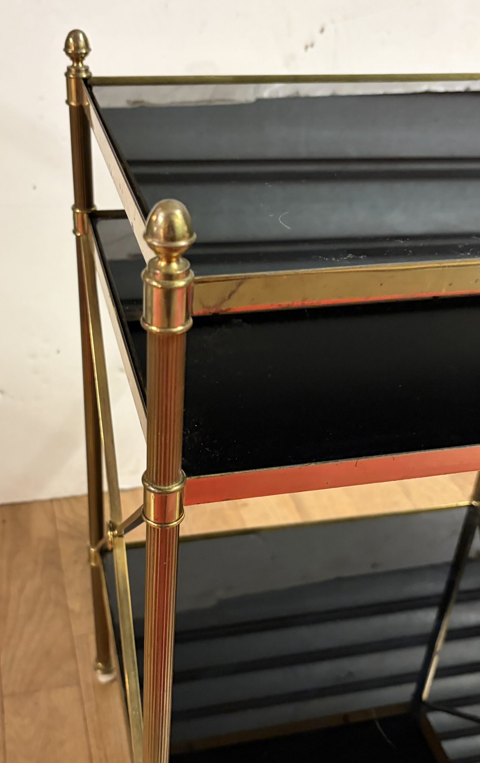 1970′ Bout de Canapé en Bronze à 3 Niveaux Opaline Maison Baguès à Croisillons 32X40XH63. – Image 3