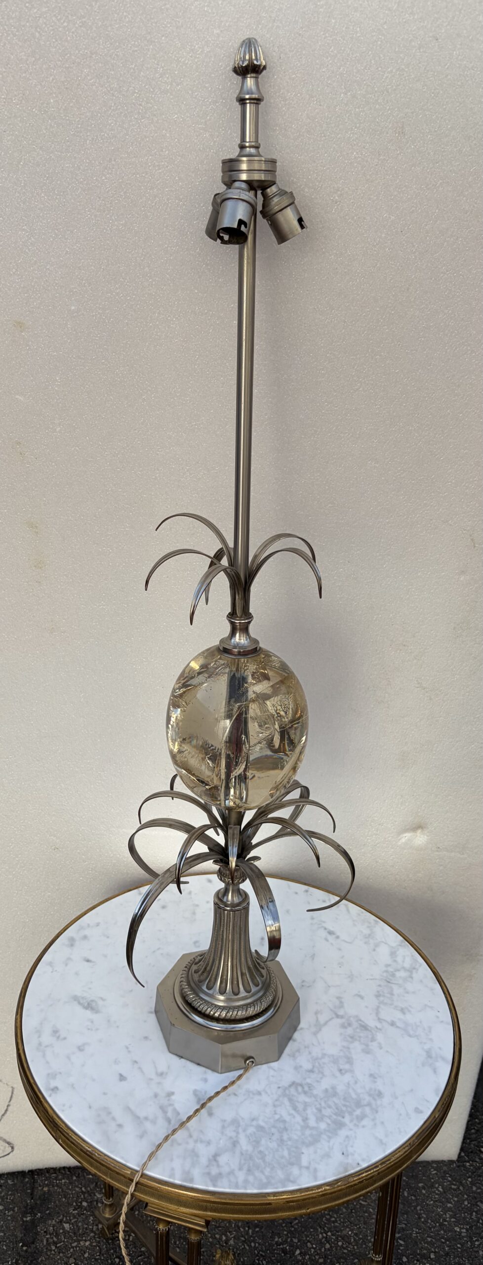 1950/70 Lampe en Bronze Argentée et Oeuf en Resine Fractable Signée Charles – Image 14