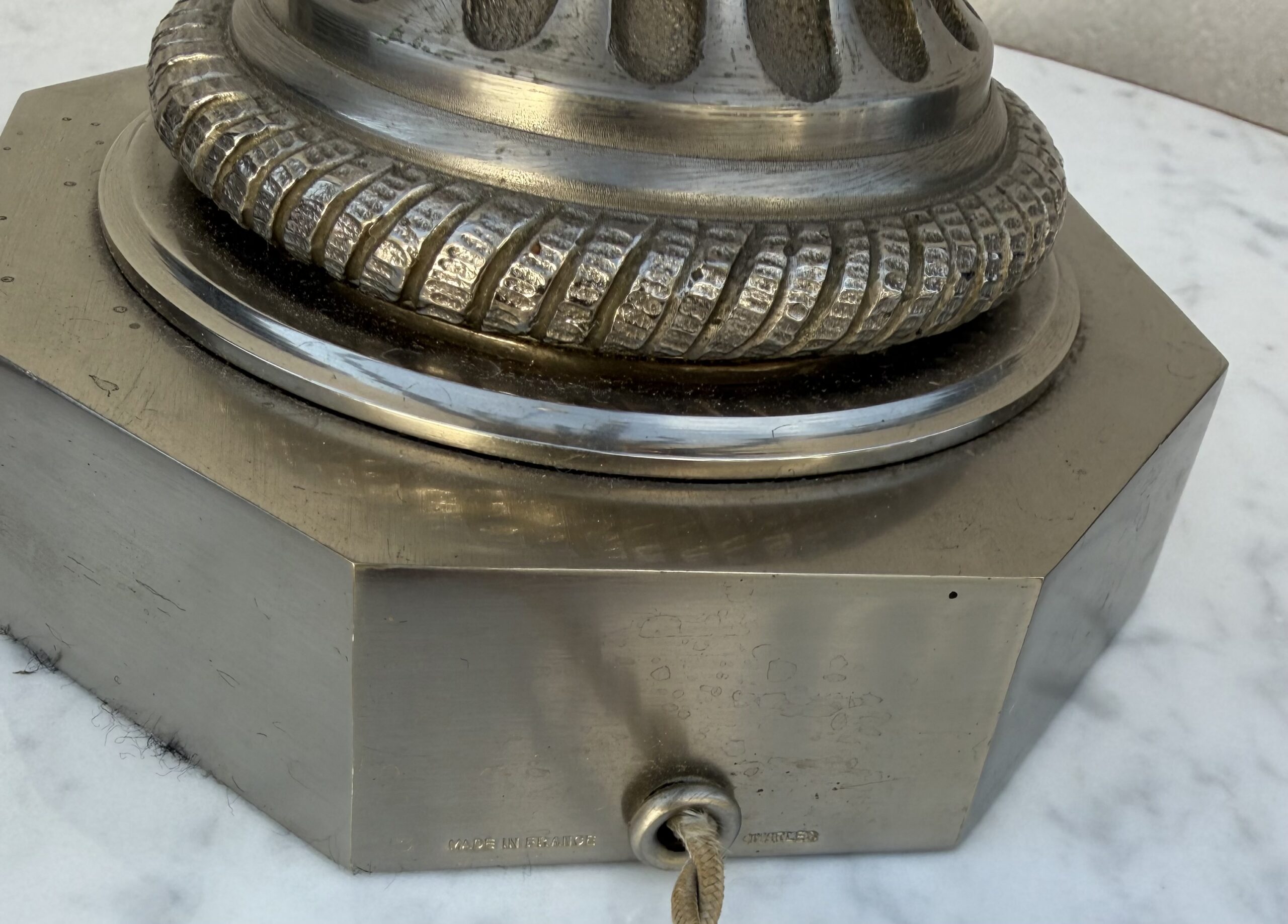 1950/70 Lampe en Bronze Argentée et Oeuf en Resine Fractable Signée Charles – Image 13