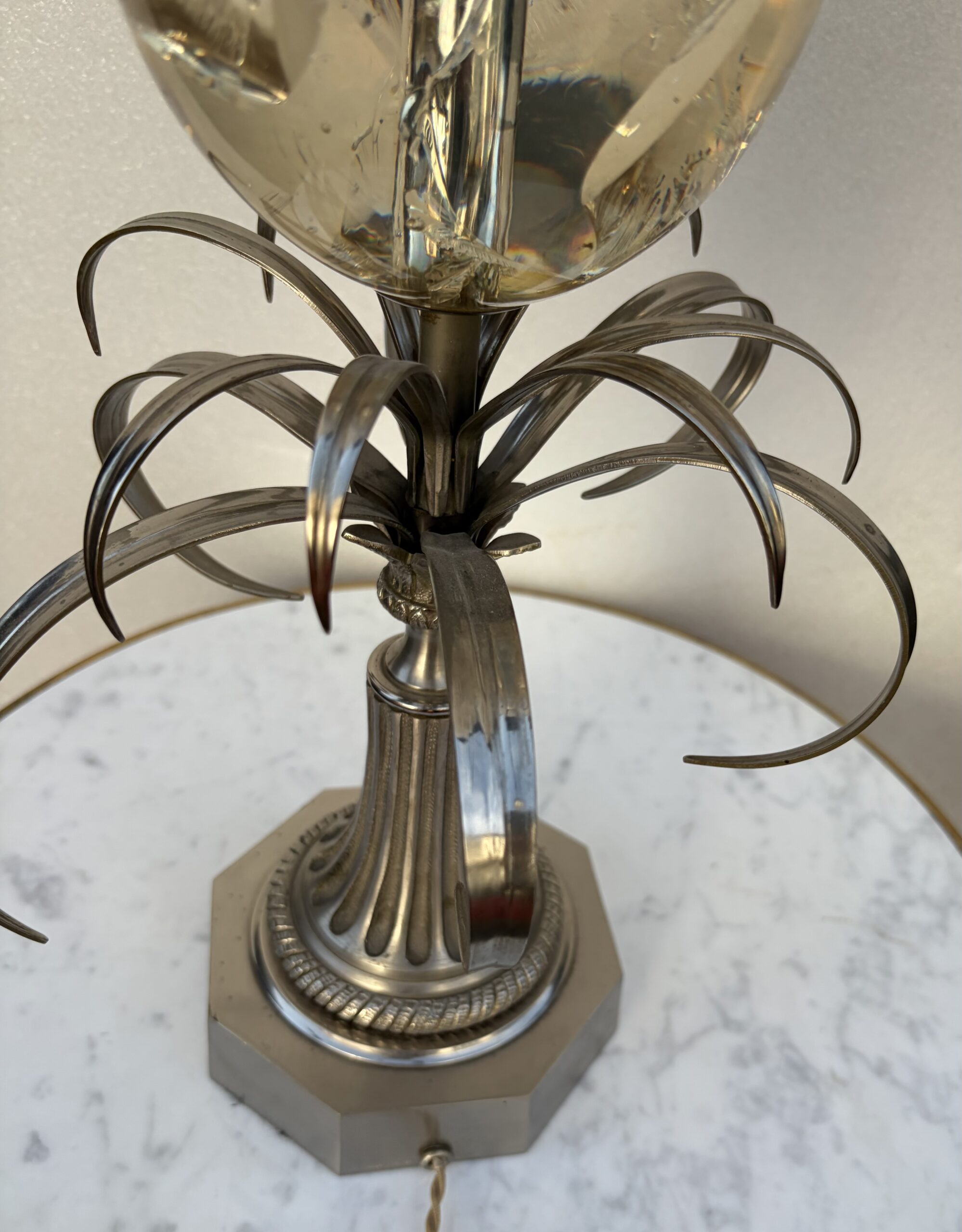1950/70 Lampe en Bronze Argentée et Oeuf en Resine Fractable Signée Charles – Image 12