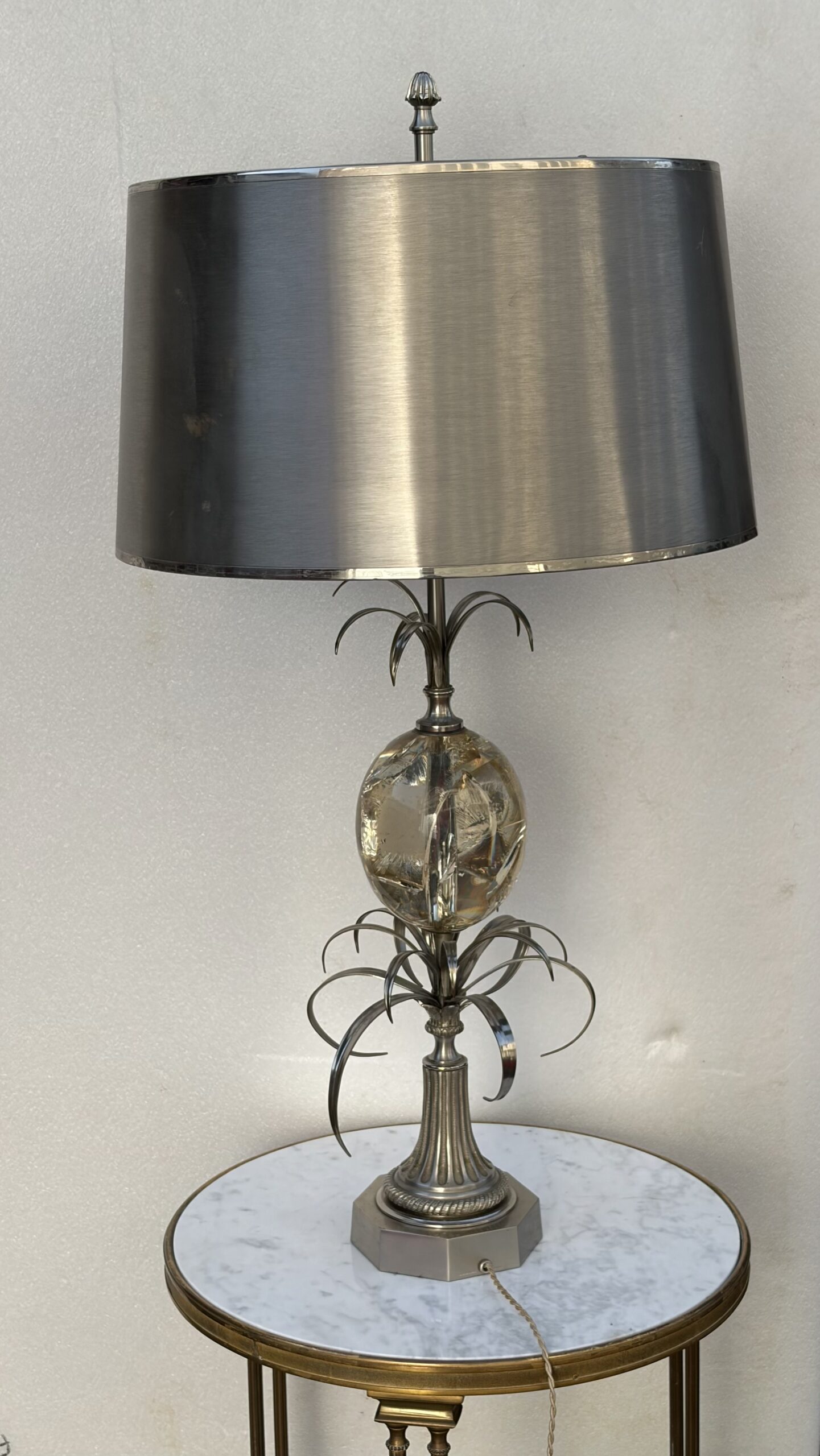 1950/70 Lampe en Bronze Argentée et Oeuf en Resine Fractable Signée Charles