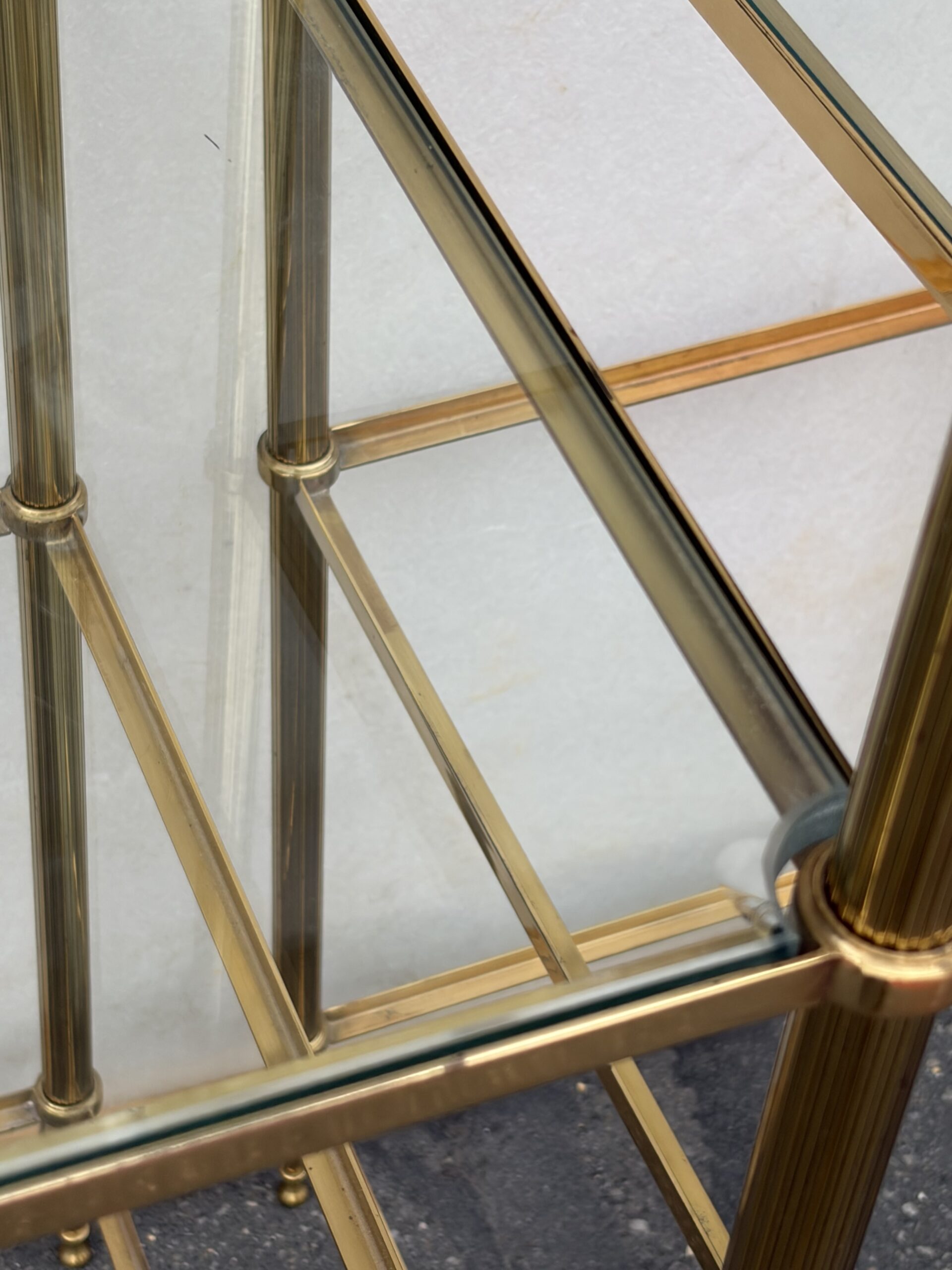 1970s Pair of 5-Tier Bronze Shelves by Maison Baguès, Glass Tops, 36.5 x 54 x 163 cm - Image 11