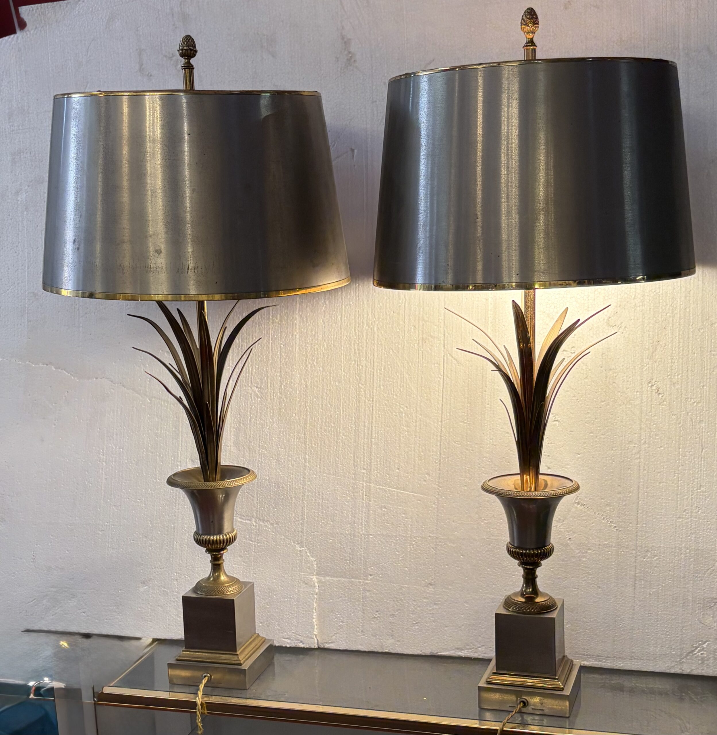 1950s–1970s Pair of Reed-Shaped Lamps in Brass and Gilded and Silver-Plated Bronze, Signed Charles - Image 24