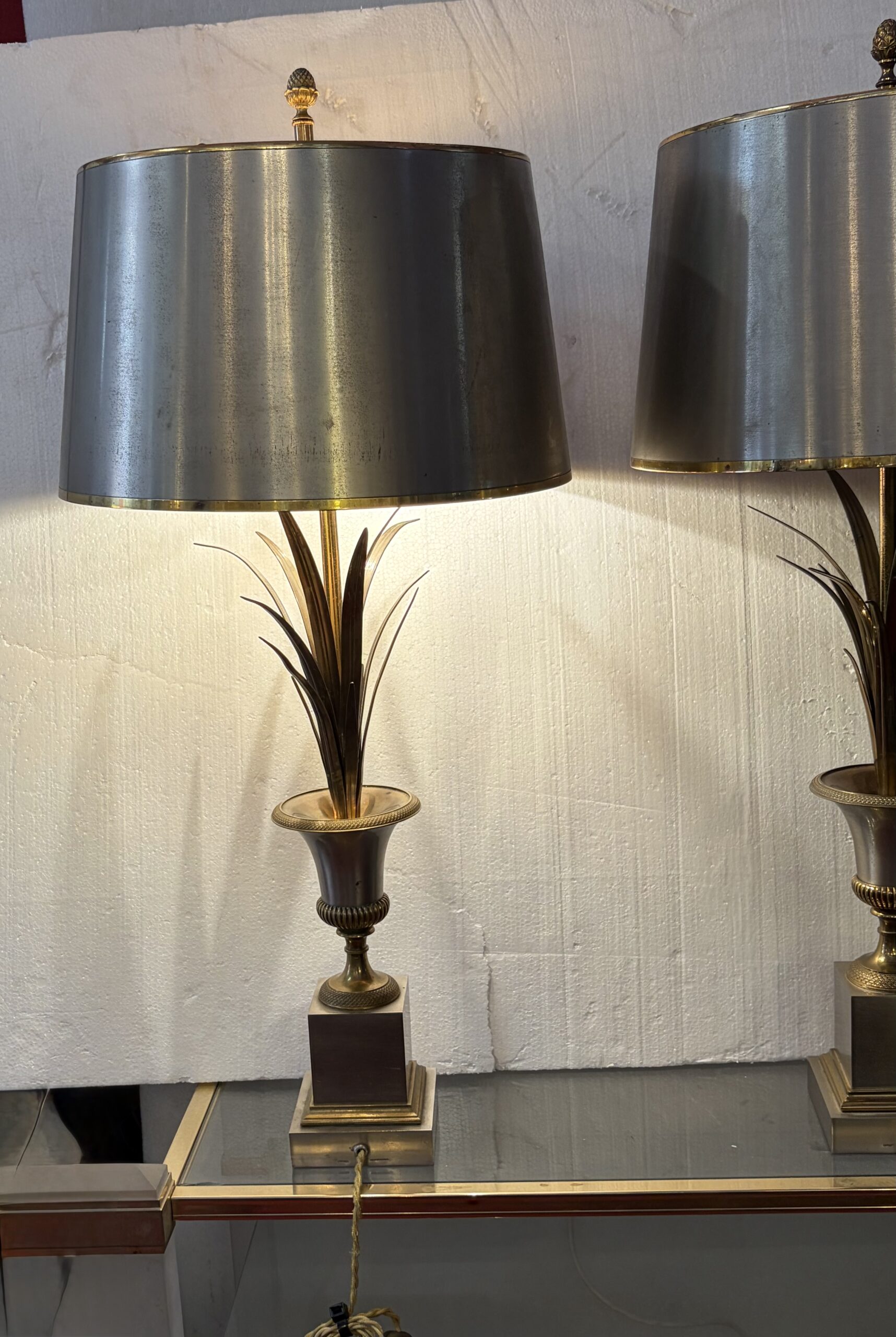 1950s–1970s Pair of Reed-Shaped Lamps in Brass and Gilded and Silver-Plated Bronze, Signed Charles - Image 19