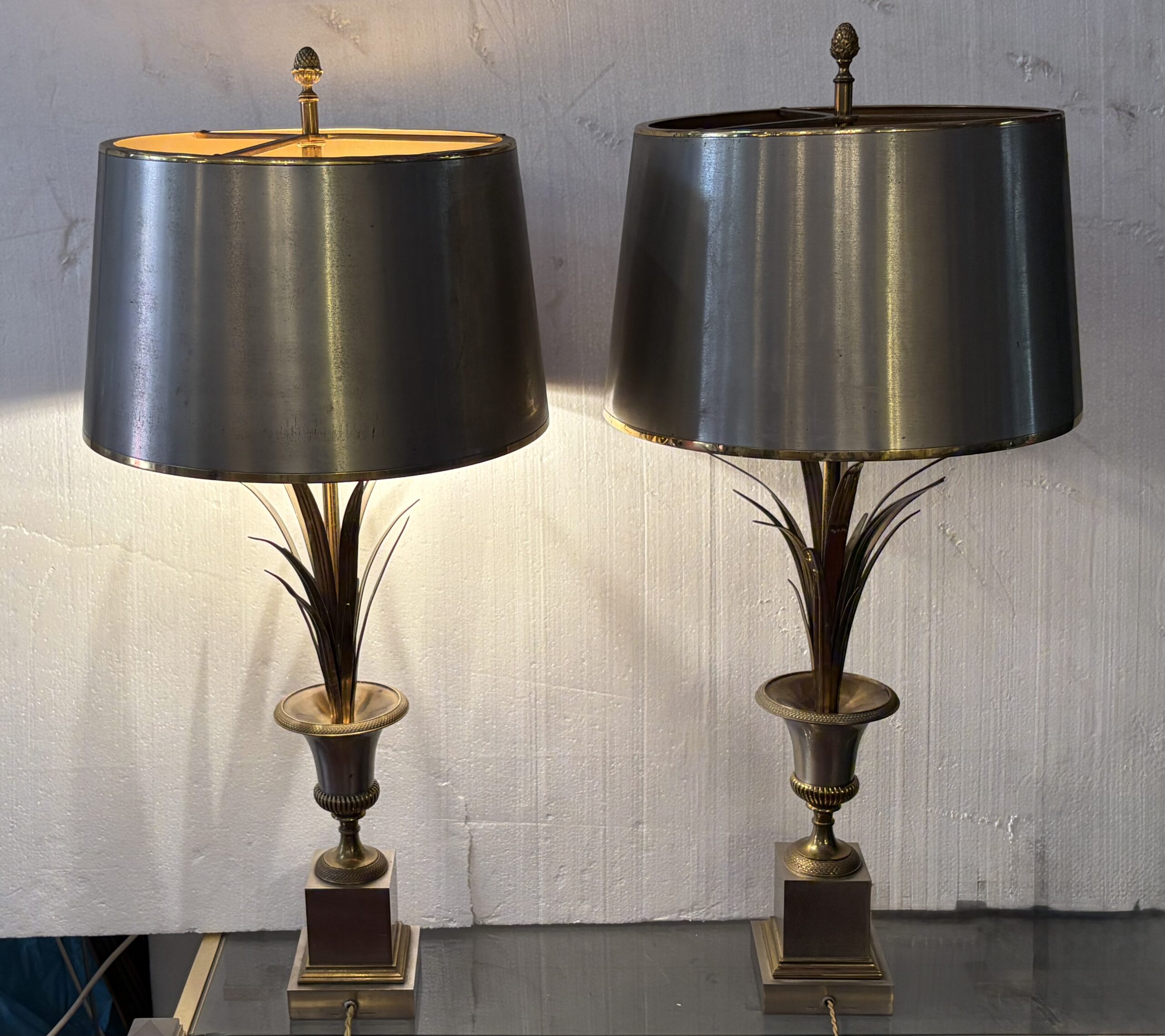 1950s–1970s Pair of Reed-Shaped Lamps in Brass and Gilded and Silver-Plated Bronze, Signed Charles - Image 18