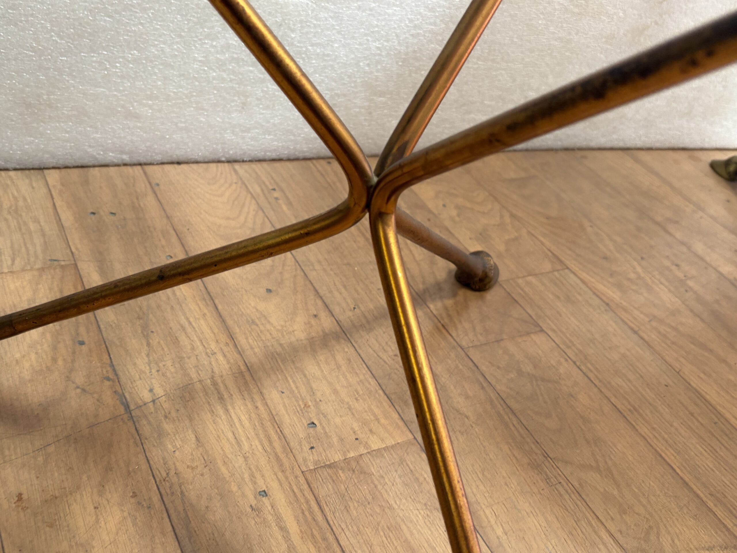 1950s–1970s Pair of Bronze Tripod Side Tables by Maison Jansen - Image 6