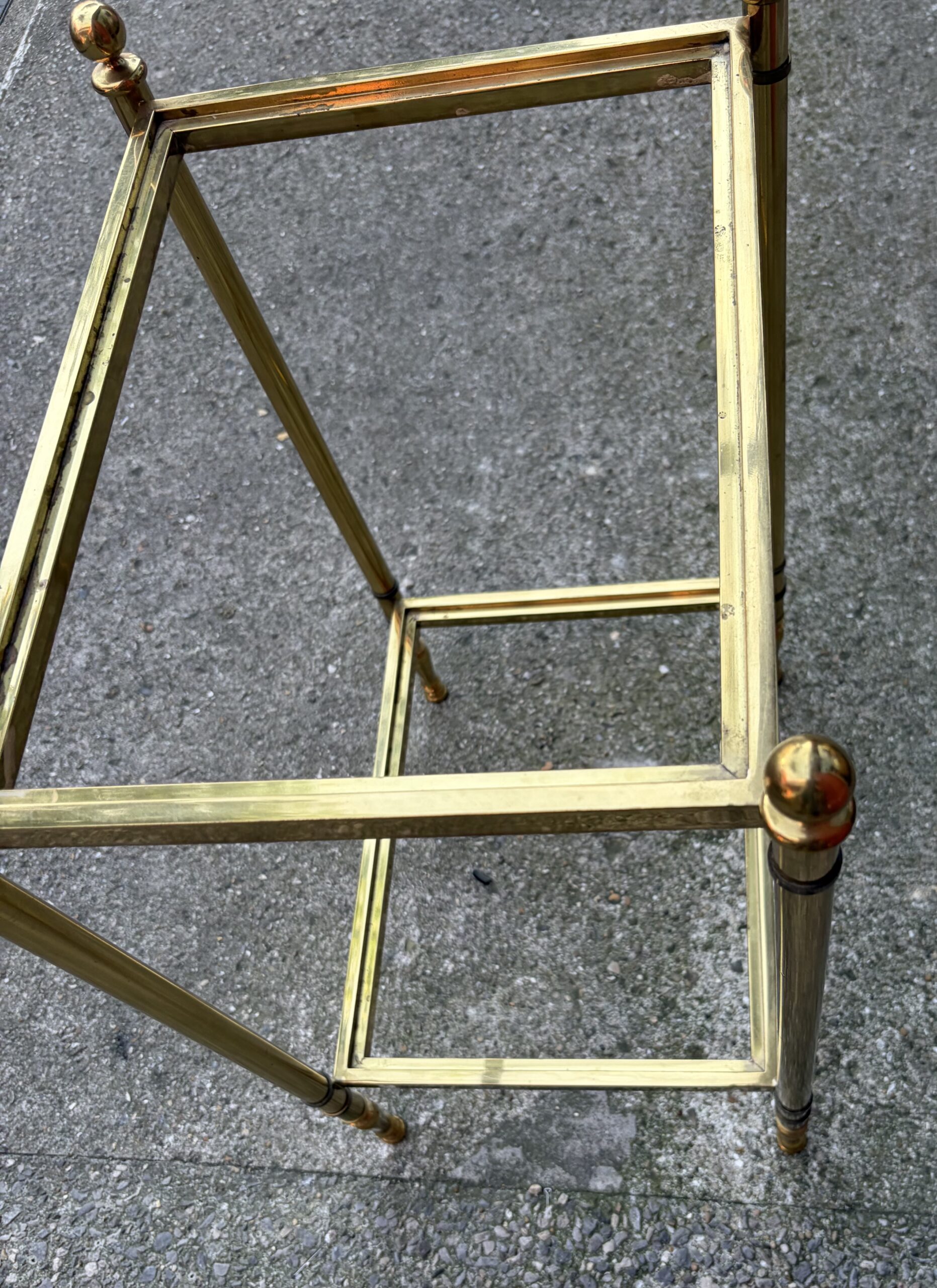 1970s Pair of Two-Tiered Bronze End Tables by Maison Jansen with Smoked Glass Tops, 43 x 33 x H 62 cm - Image 18