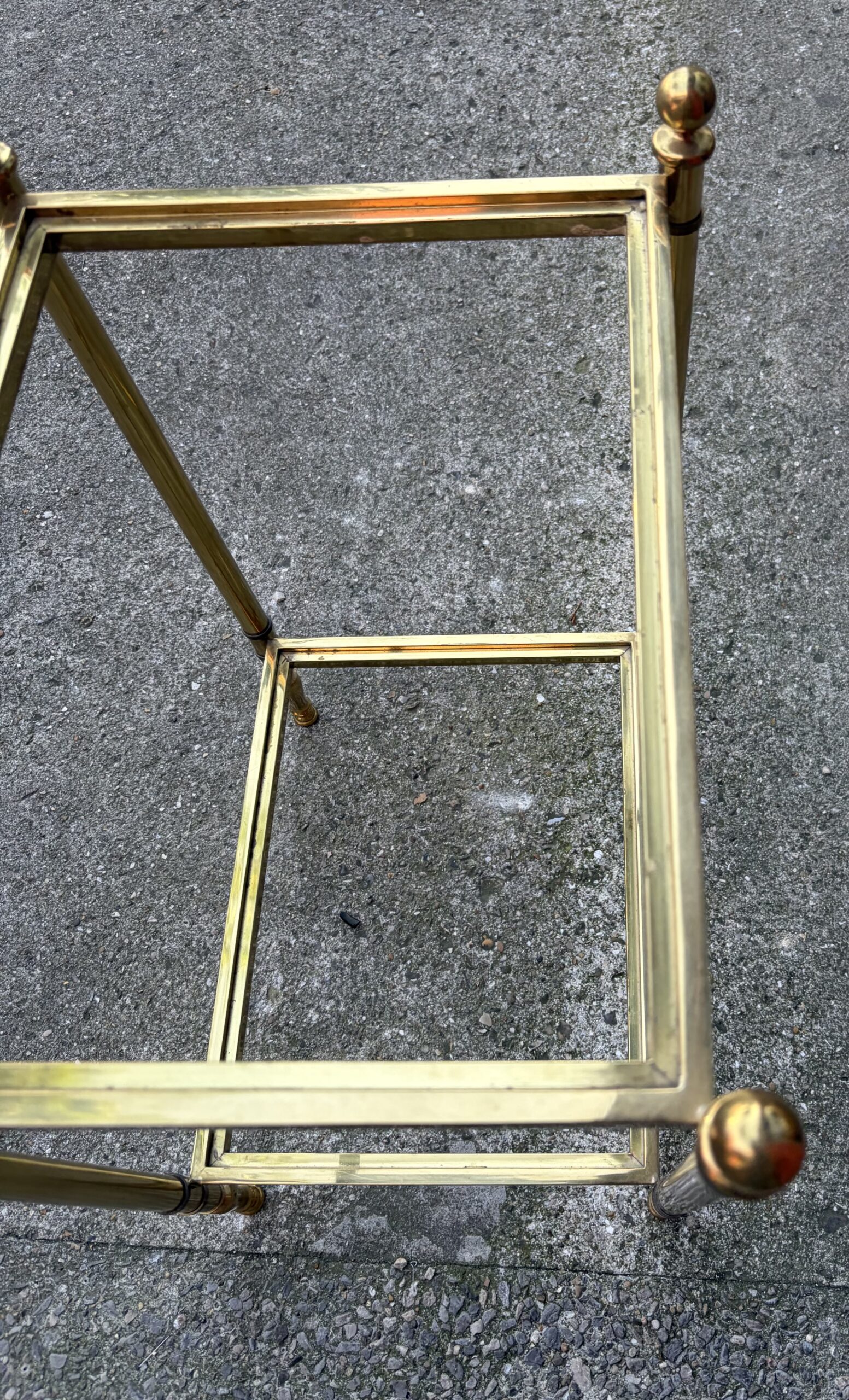 1970s Pair of Two-Tiered Bronze End Tables by Maison Jansen with Smoked Glass Tops, 43 x 33 x H 62 cm - Image 17