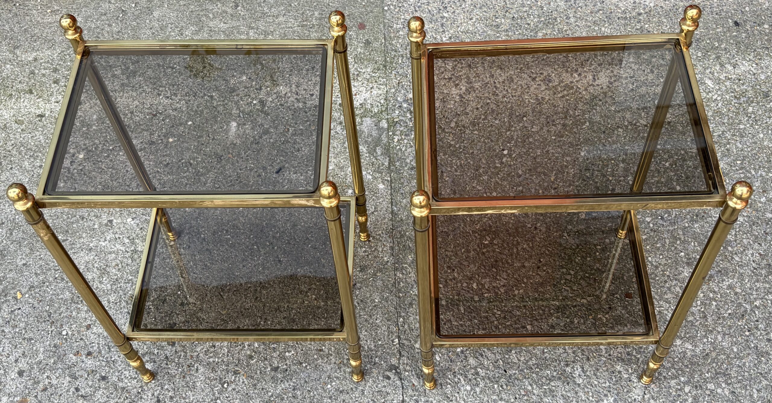 1970s Pair of Two-Tiered Bronze End Tables by Maison Jansen with Smoked Glass Tops, 43 x 33 x H 62 cm