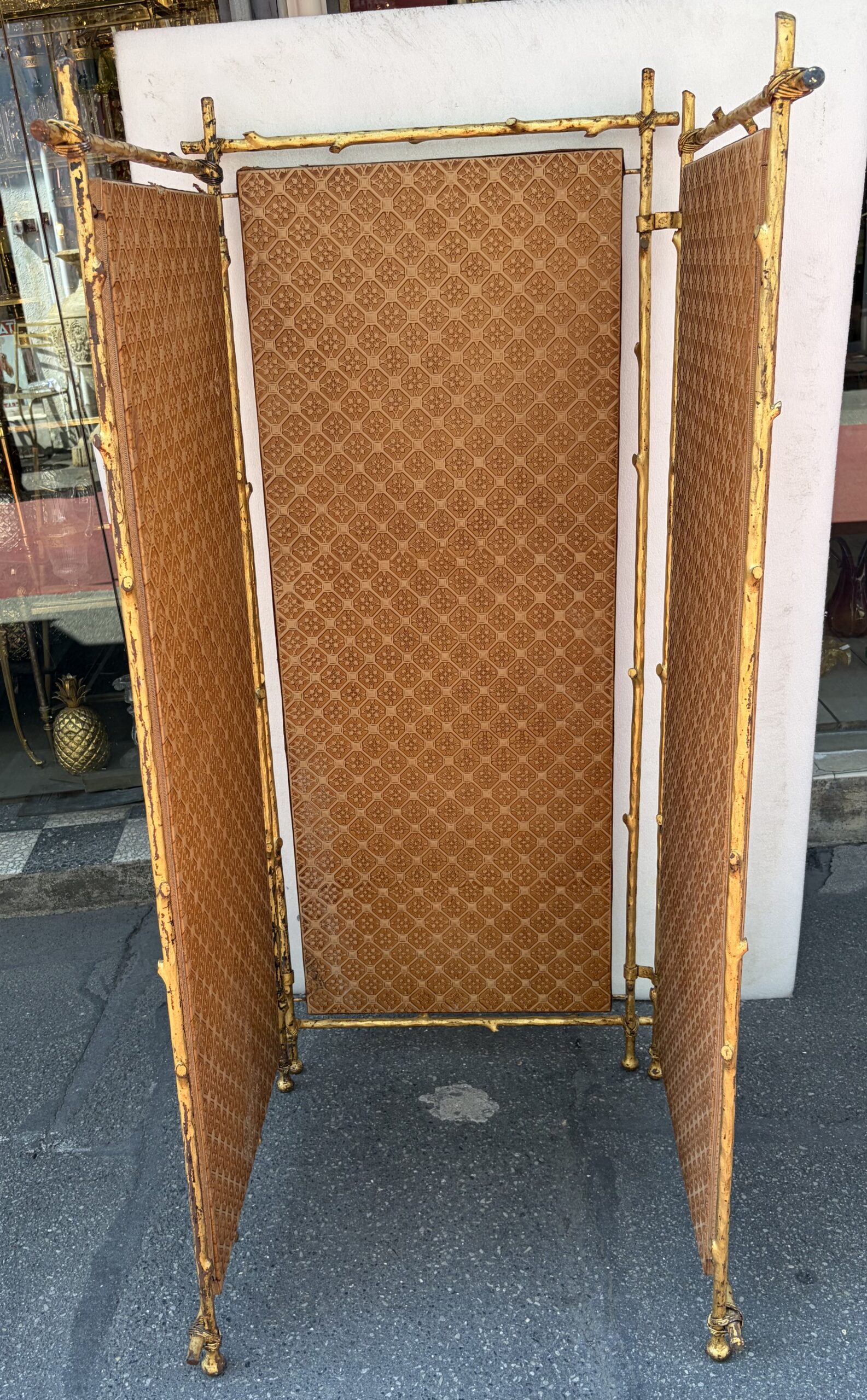 1950s Agostini-Style Gilded Wrought-Iron Screen with Leather-Covered Panels