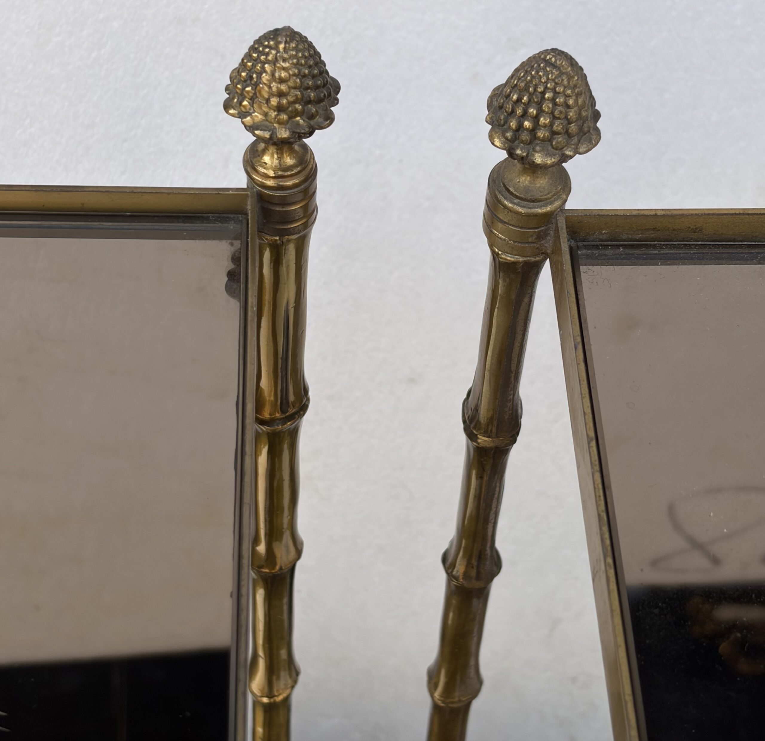 1950s Pair of Maison Baguès Tables with Bamboo-Patterned Bronze Finish and Smoked Glass Tops, 34 x 45 x H 66 cm - Image 8