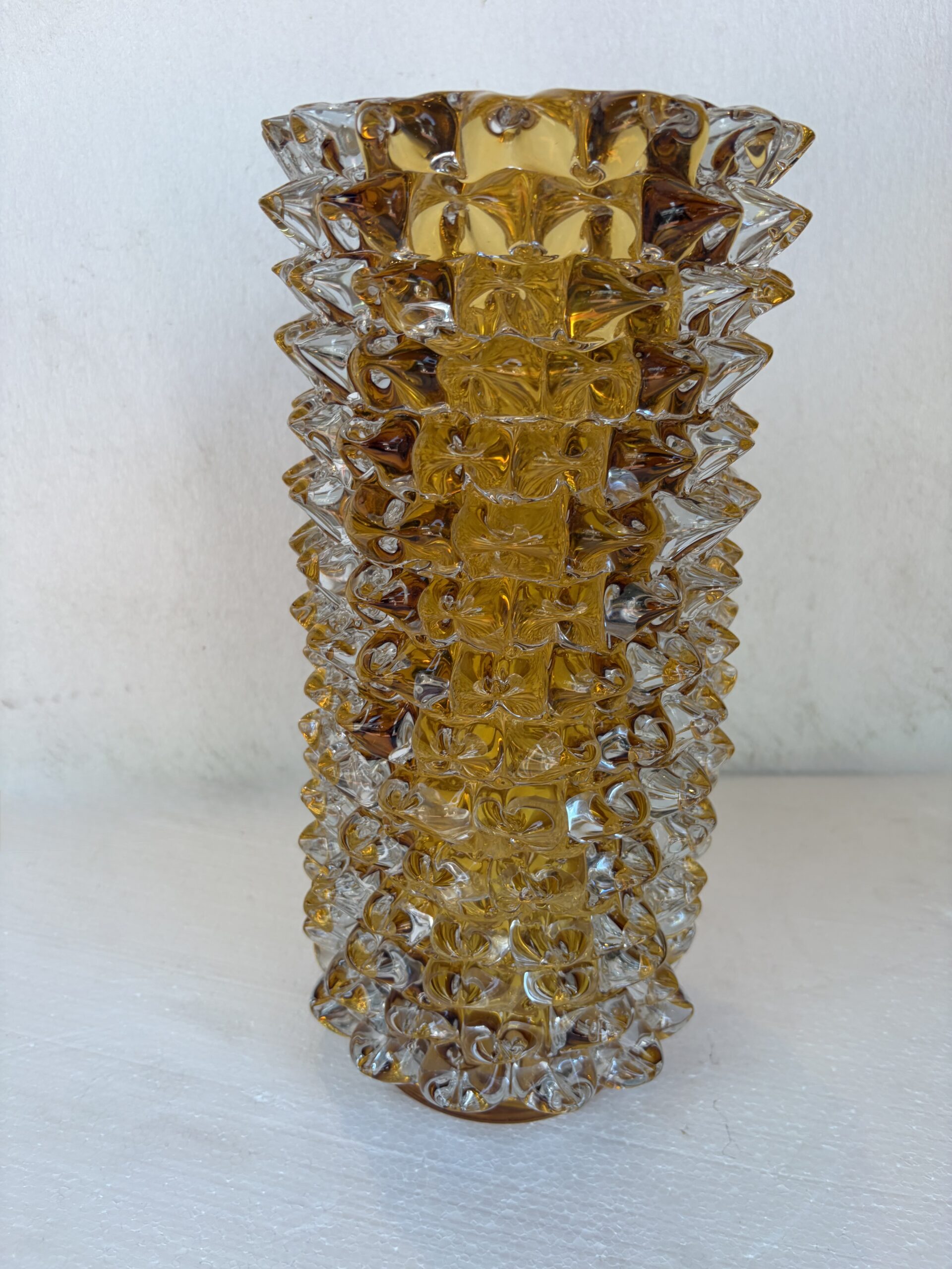 1960' Vase 'Rostrato' en Cristal Transparent Avec une Ame Ambrée , H 37 cm Ø 17 cm Attribué à ERCOLE BAROVIER