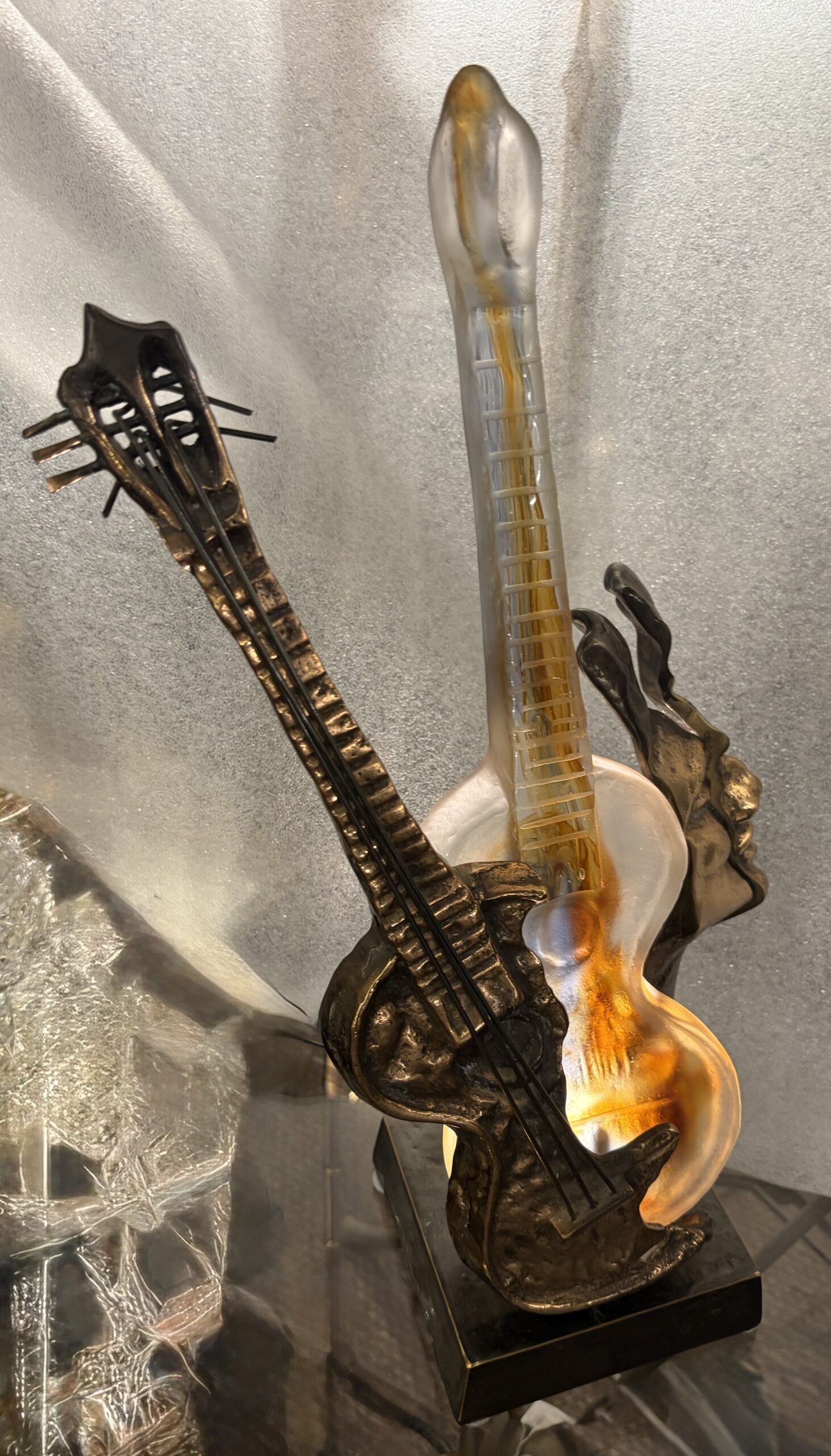 1970/80 Lampe Guitare En Bronze Et Pate De Verre , Sculpture Signée LOHE
