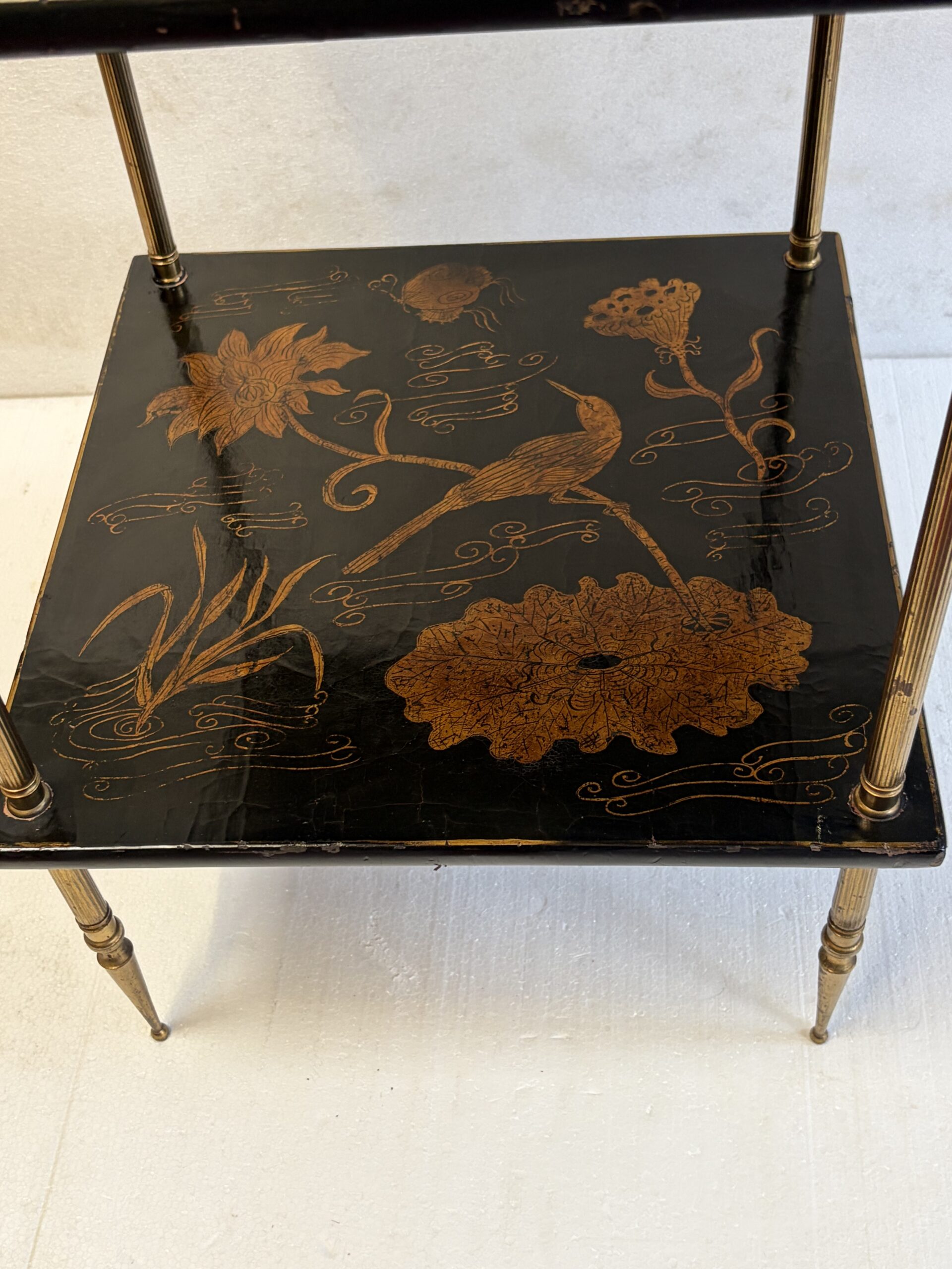 1950/70′ Guéridon Maison Baguès Décor Bambou en Bronze Doré Avec Plateaux Laque de Chine 42X42 Cm H 66 Cm – Image 2