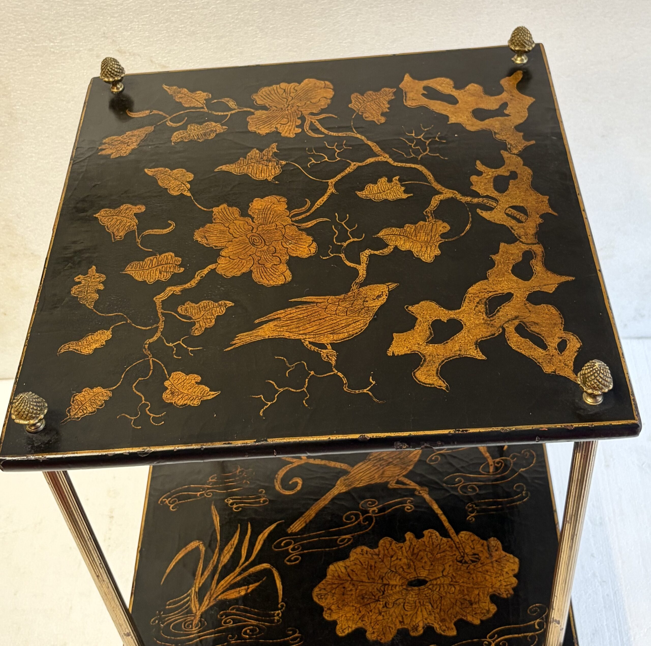 1950/70′ Guéridon Maison Baguès Décor Bambou en Bronze Doré Avec Plateaux Laque de Chine 42X42 Cm H 66 Cm – Image 7