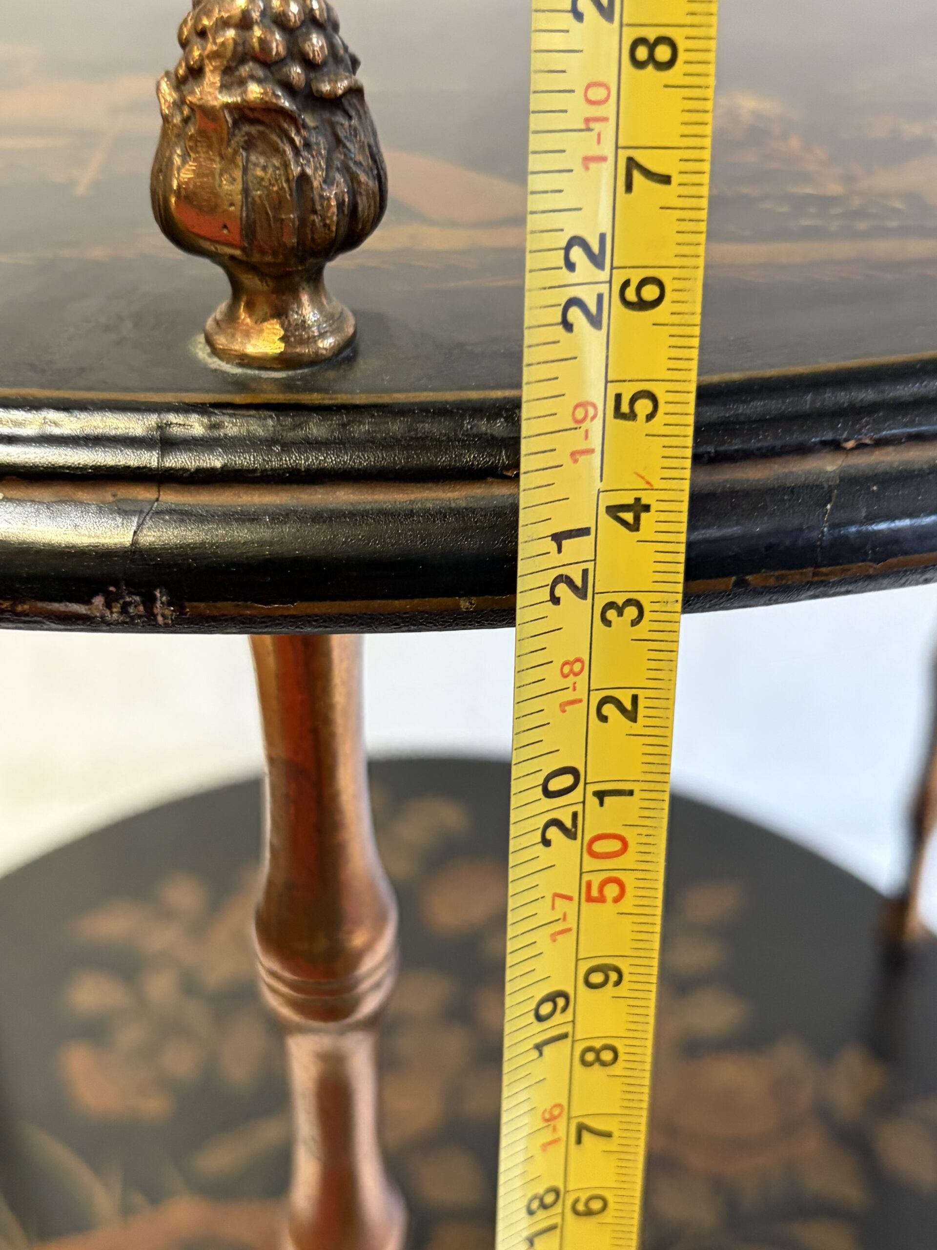 1950/70′ Guéridon Maison Baguès Décor Bambou en Bronze Doré Avec Plateaux Laque de Chine Diamètre 49 Cm H 59 Cm – Image 3