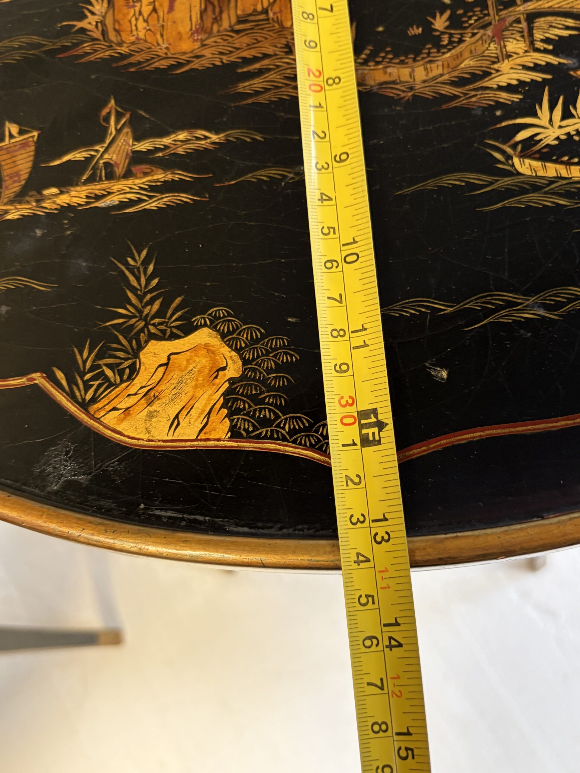 1970' Paire de Chevets Maison Hirch Signés,Laqués Noirs à Décor Chinois Dorés – Image 5