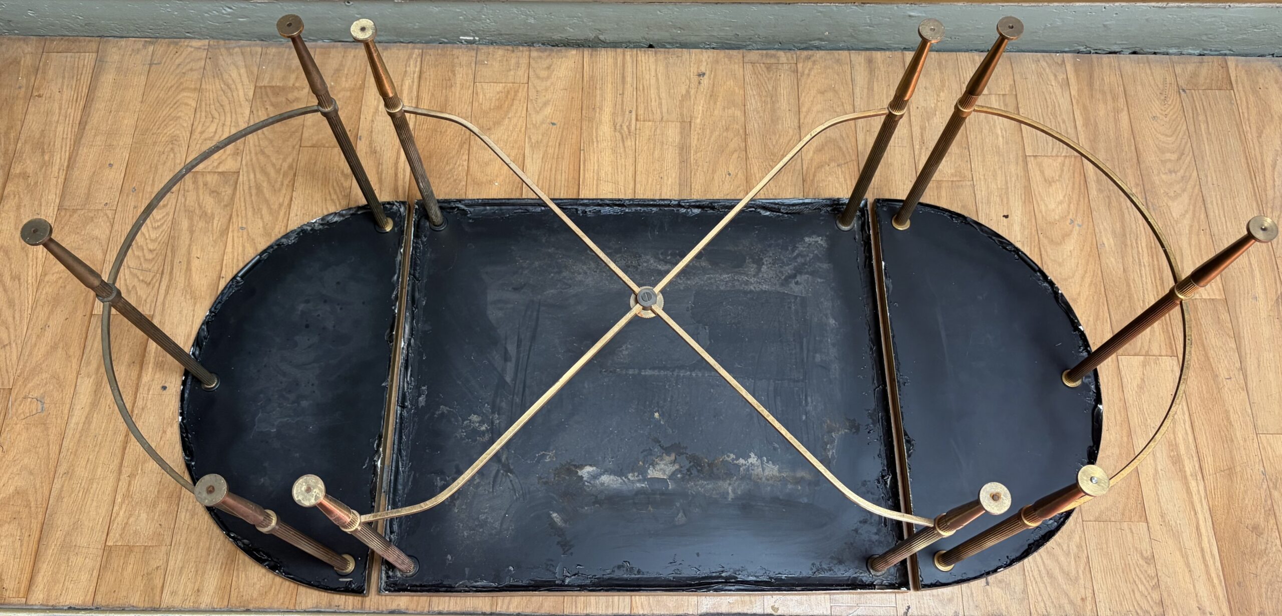 1970s Tripartite Bronze Table, Tops in Aged Oxidized Mirror, Maison Baguès Style - Image 2
