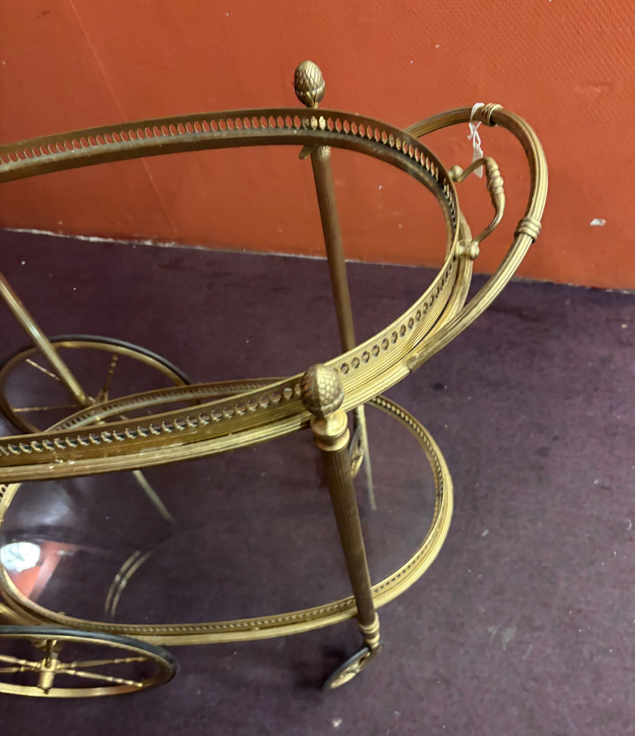 1970′ Bar Roulant en Bronze et Laiton Doré Maison Baguès Plateaux Ovales – Image 13