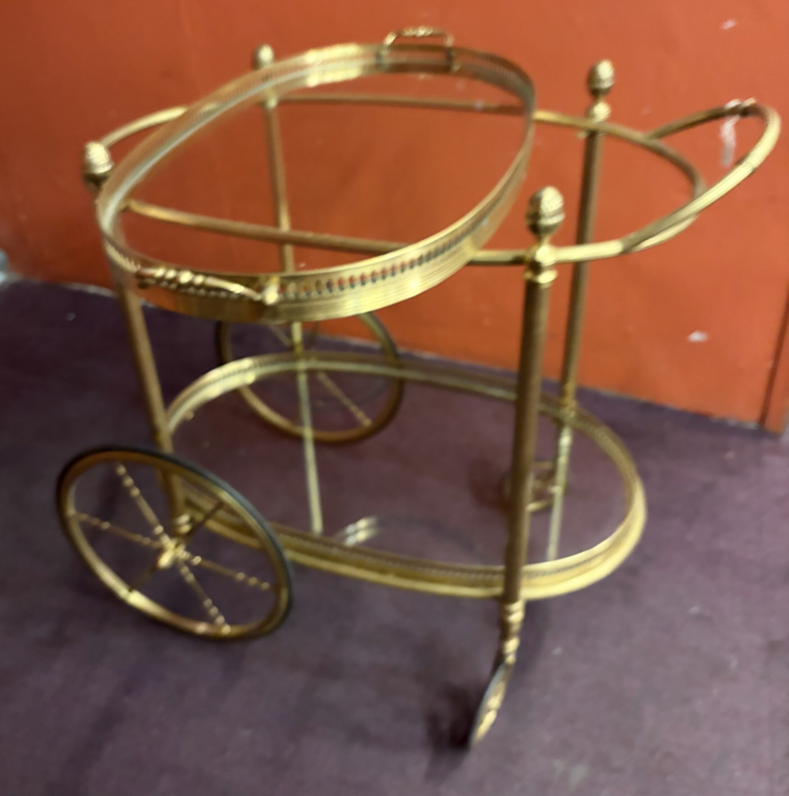 1970′ Bar Roulant en Bronze et Laiton Doré Maison Baguès Plateaux Ovales – Image 10