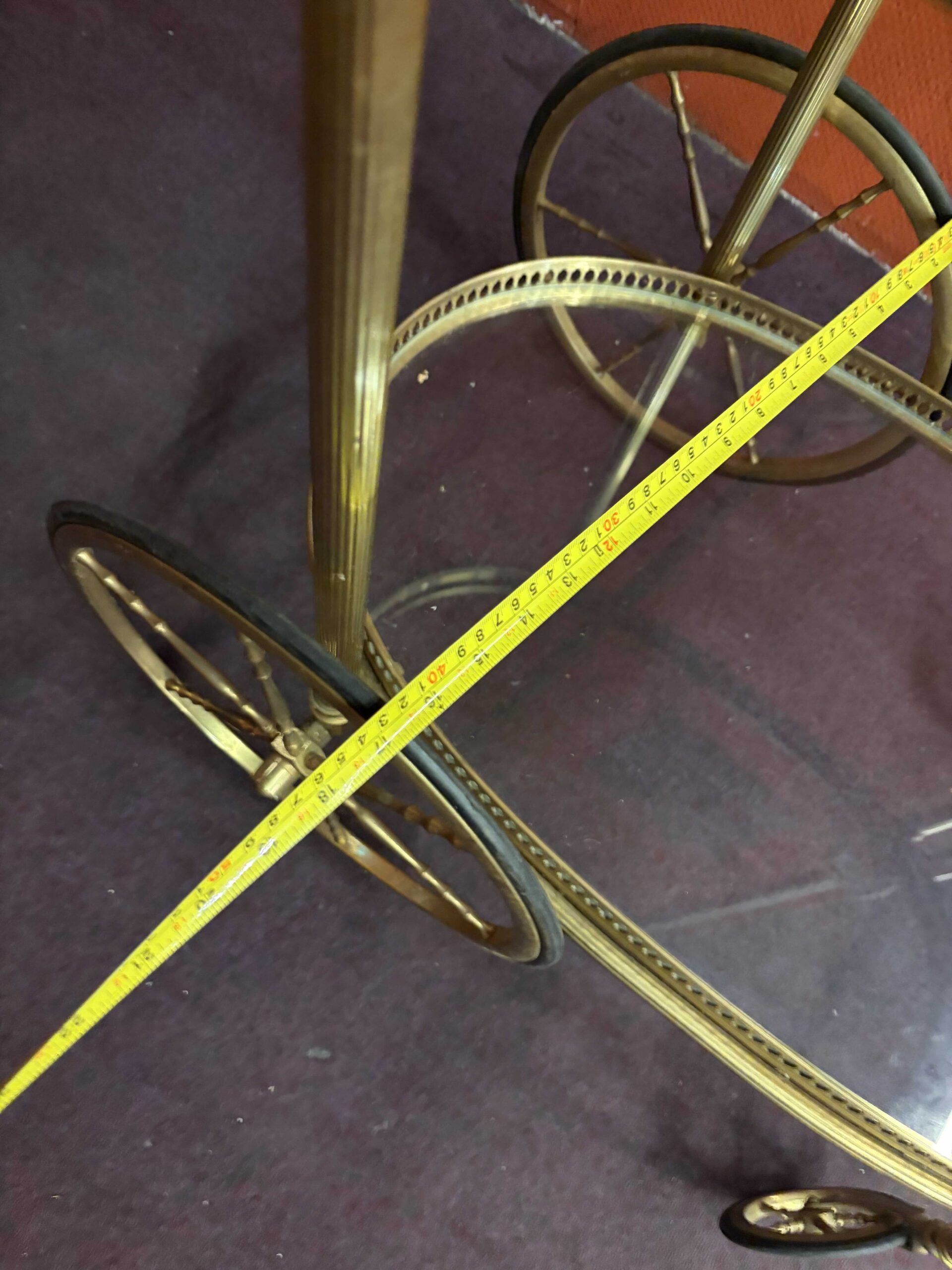 1970′ Bar Roulant en Bronze et Laiton Doré Maison Baguès Plateaux Ovales – Image 5
